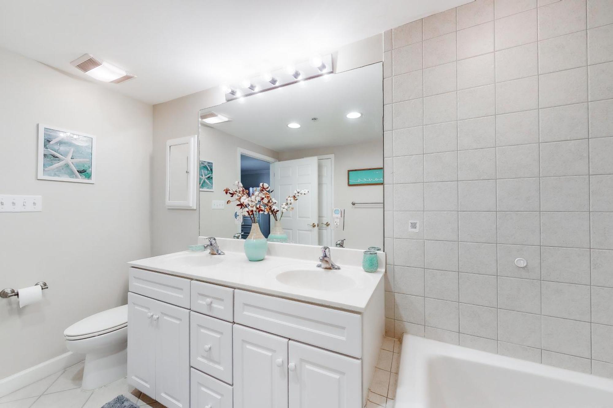 Astoria Condos Ocean City Room photo